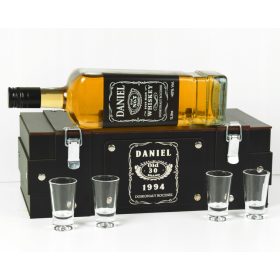   Darilni komplet za alkohol s 1L steklenico in 4 kozarci MaszLitra