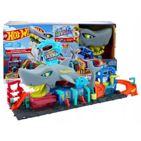   Hot Wheels Slovenija Shark Wash Avtomatska Pralnica z Ultra Avtom

Zabavajte se z avtomobilom Hot Wheels City Ultimative v pralnici za avtomobile Shark Wash! Ta interaktivni set prinaša barvito igro n