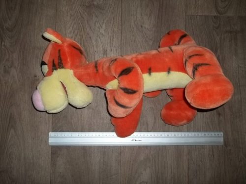 Tigrovček s Puhkom maskota DISNEY 45CM