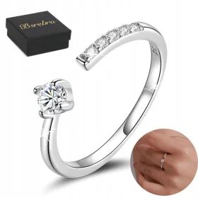   Slovenian Name: Eleganten Srebrni Prstan z Cyrkonijem 925, Nastavljiv Srebrni Nakit za Ženske

SEO-Optimized Description: 
Eleganten srebrni prstan z cyrkonijem 925 je popoln dodatek k vašemu stilu. I