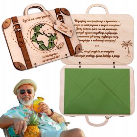   Emerytura Kartka Drewniana Walizka | Darilo za upokojitev

Emerytura Kartka Drewniana Walizka je idealno darilo za poslovilno slovo od službe. Ta unikatna kartka v obliki potujoče walizke je popolno p