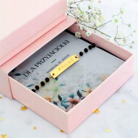   Zlata personalizirana zapestnica z graviranim jeklom in črnimi perlami