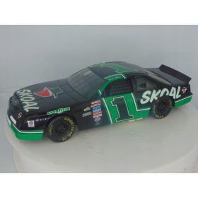 SKOAL FORD THINDERBIRD NASCAR 1:18 DIE-CAST MODEL