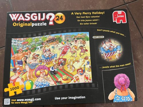  Uganka Wasgij 24 A Very Merry Holiday 1000
