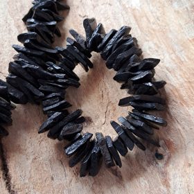   Eksotičen komplet nakita iz črnega lesa Indije in Indonezije