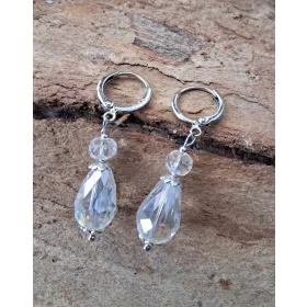  Kristalni uhani s fasetiranimi srebrnimi kapljicami