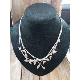    Keramična ogrlica, bež listi, unikat, etno, ročno delo, galerija unikatov