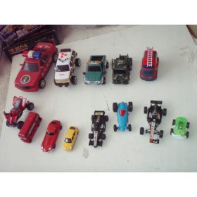 Avtomobilčki z mestnimi ulicami in tlorisno potjo