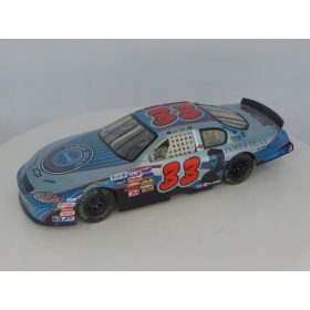   AKCIJA 2005 TONY STEWART #33 CHEVY NASCAR 1:24 "JAMES DEAN 50th ANNIVERSARY" DIE-CAST MODEL