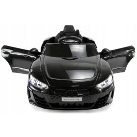   AUDI E-TRON RS GT 2024: ELEKTRIČNO VOZILO Z DALJINSKIM UPRAVLJANJEM IN USNJENIM SEDEŽEM