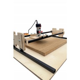 Višinsko nastavljiv skobeljnik za les