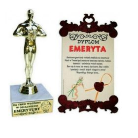 Kipec za upokojenca s statueto in diplomom ob upokojitvi
