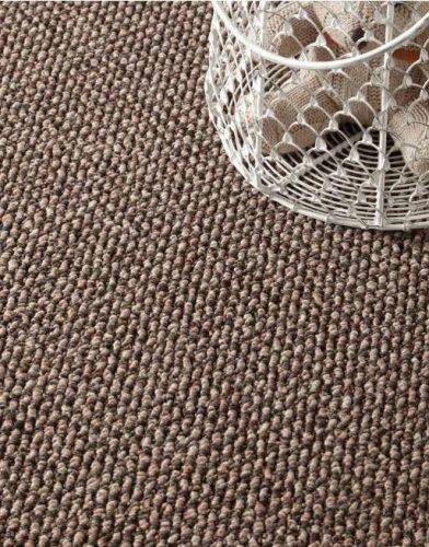 Mocna preproga Herkules Petelka 250x300 cm | Ta trpežna preproga Herkules je izdelana iz visokokakovostnega materiala, ki zagotavlja dolgo življenjsko dobo in enostavno čiščenje. S svojo debelino 9 mm