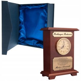   Darilo za posebne priložnosti - Retro statueta z zegarom v etui