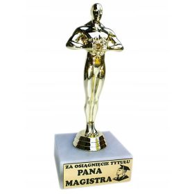   Kip za slovesnost magistra, darilo za uspešno zaključen študij in pridobitev naziva magistra. Ta čudovita statuetka je izdelana iz visokokakovostnega umetnega materiala in ima graweriran napis ter mar
