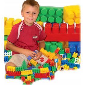 GRADNJA VELIKIH PLASTIČNIH KOCK 200 kosov, KONSTRUKCIJA