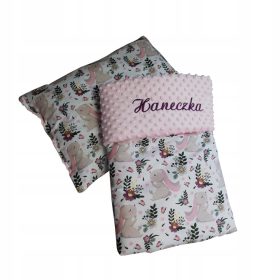   KOMPLET prevleka + blazina za otroško posteljico BOMBAŽ + MINKY + VEZENJE imena otroka