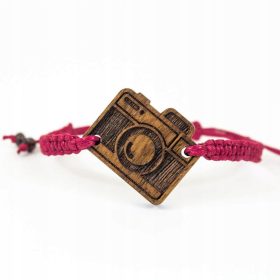   Optimized Name: Eleganten pleten zapestnica s leseno obeskom fotoaparata

Optimized Description: 
Eleganten pleten zapestnica s leseno obeskom fotoaparata je popolna izbira za ljubitelje narave in akt