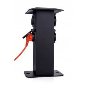 Električni vrtni drog z vtičnicami in stikalom