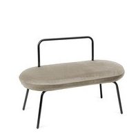 Klopi za predsobo na hodniku